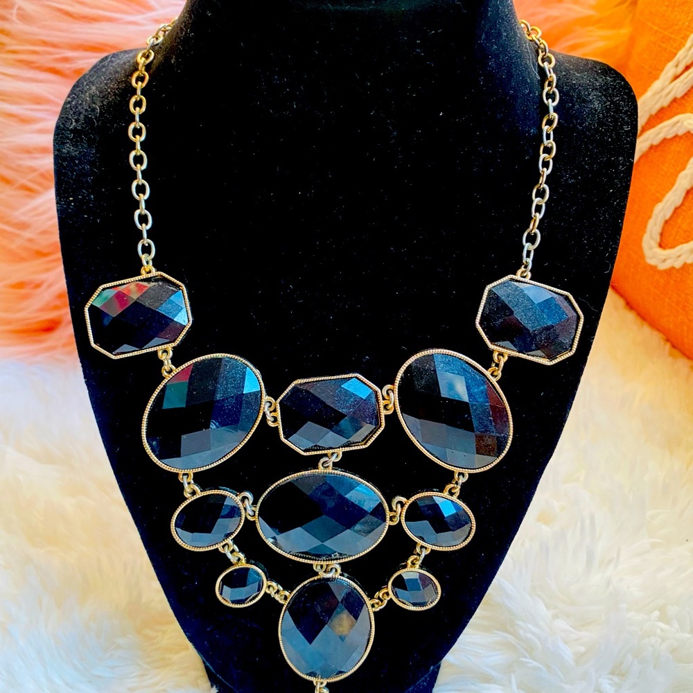 Elegant Black & Gold Necklace